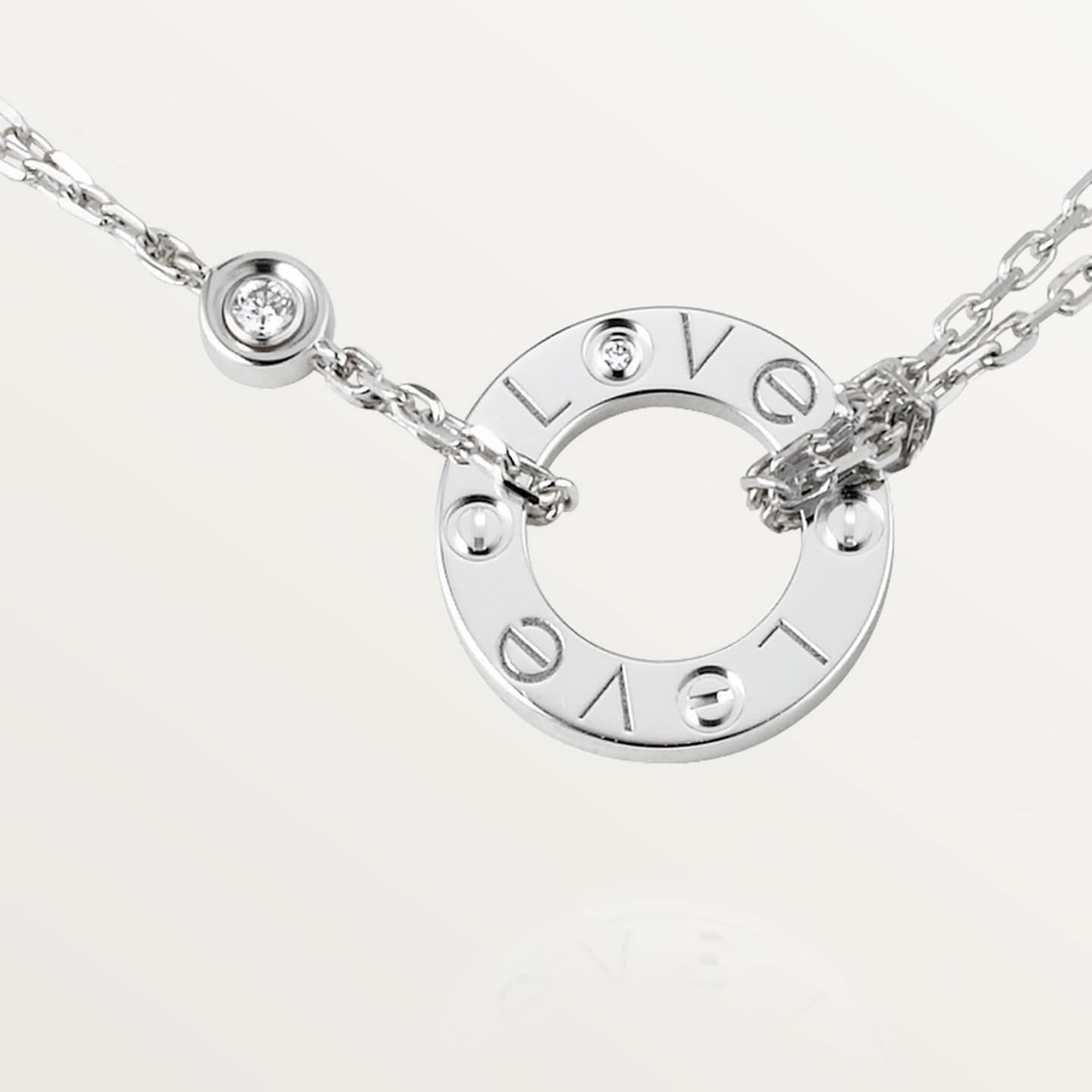 Pendentif LOVE rond, 2 diamants