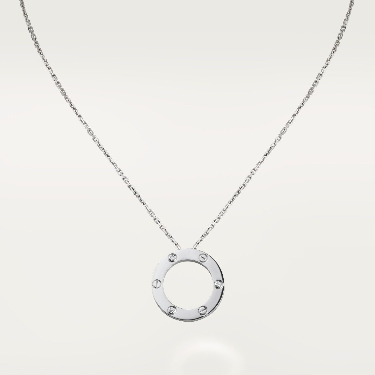 Pendentif LOVE rond, 3 diamants
