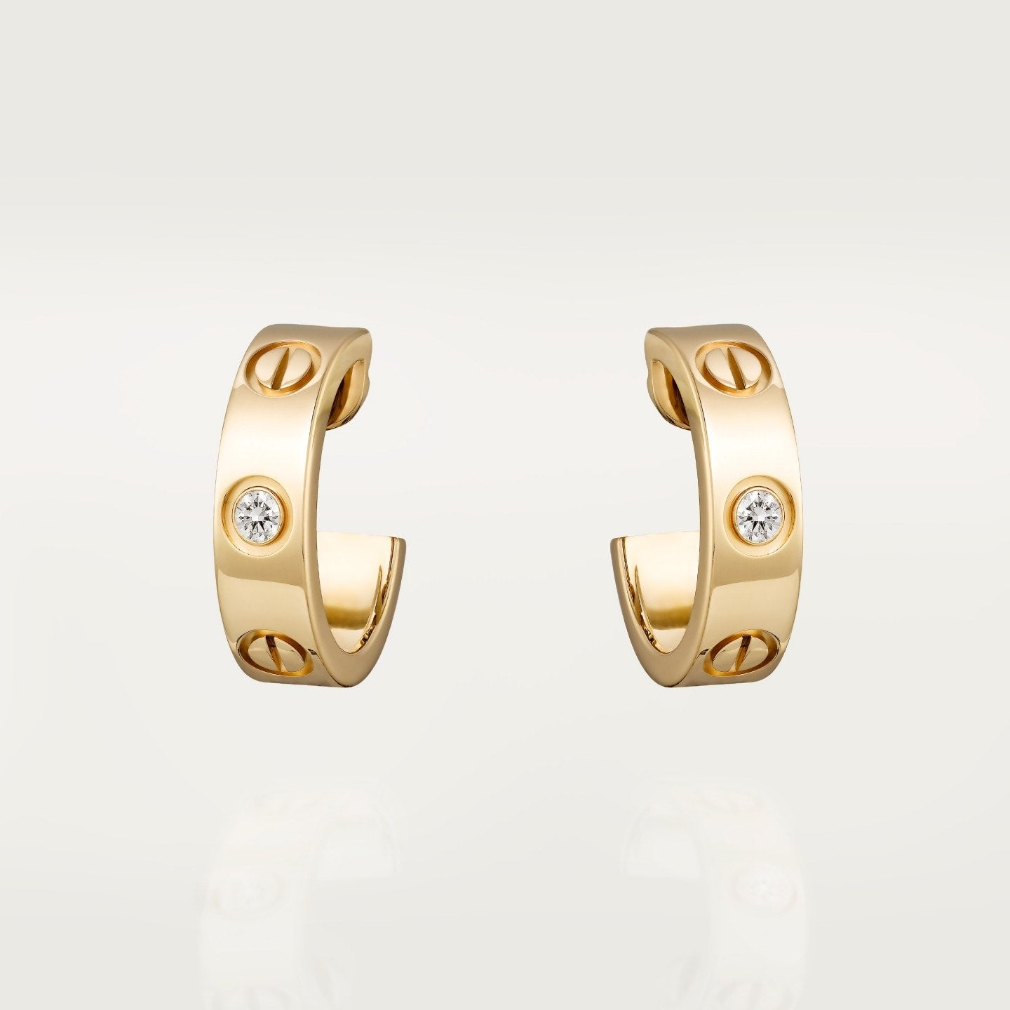 Créoles LOVE, modèle classique, 2 diamants