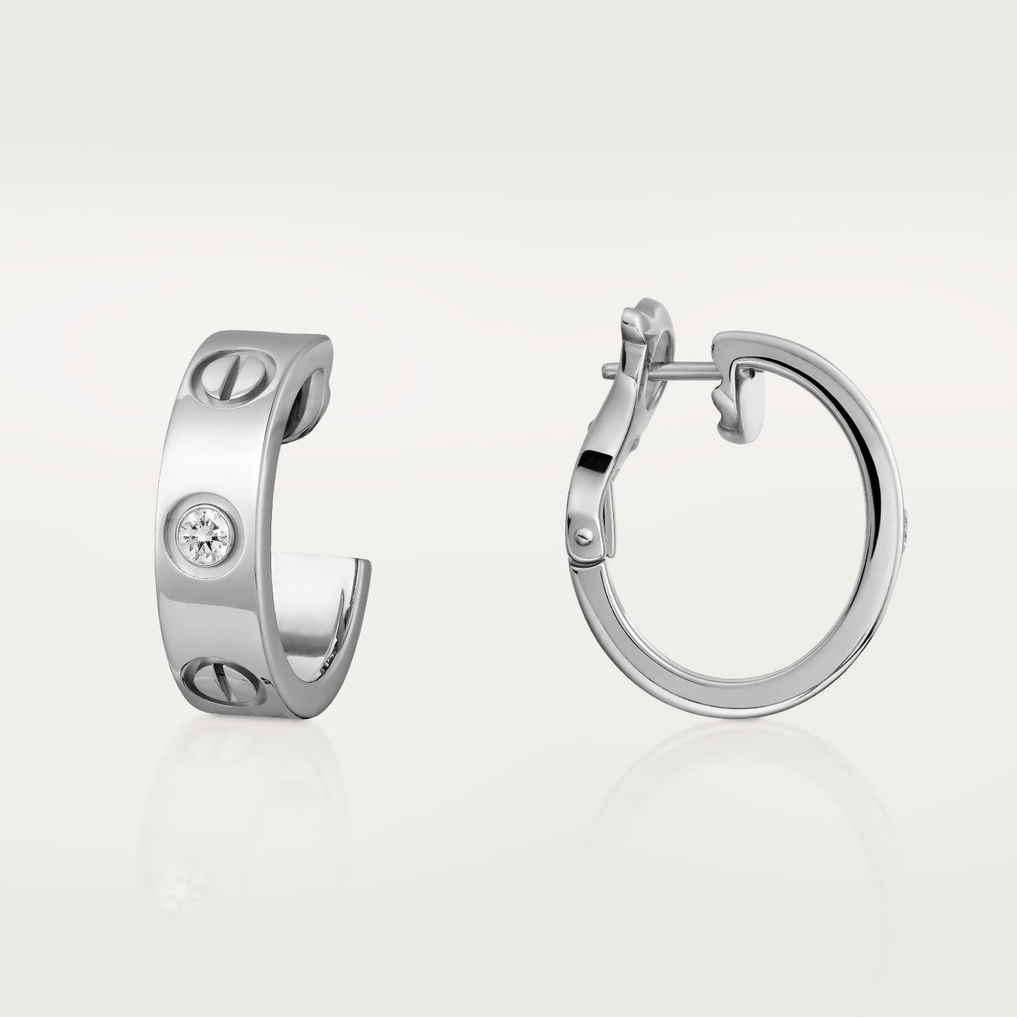 Créoles LOVE, modèle classique, 2 diamants
