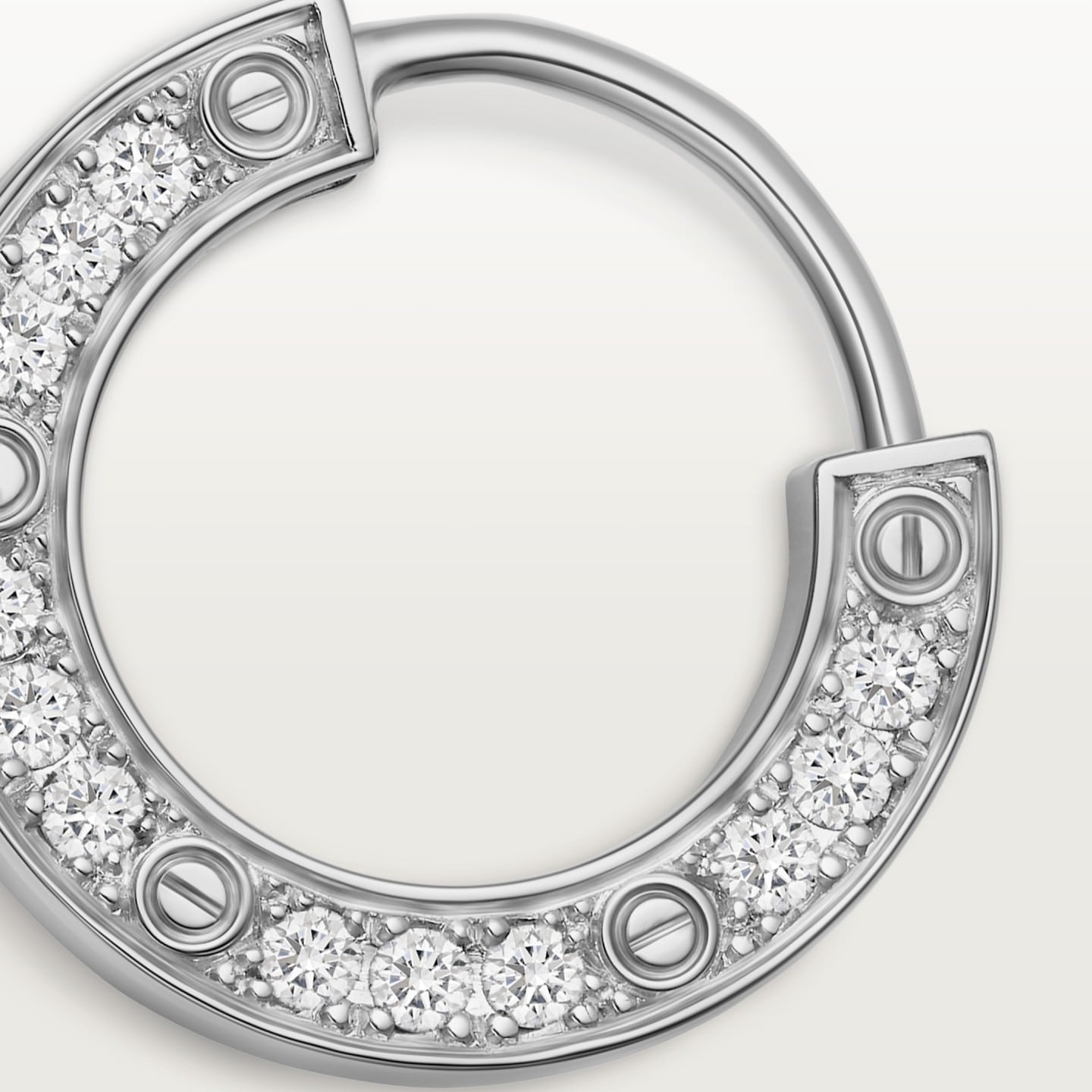 Mono boucle d'oreille LOVE, pavé