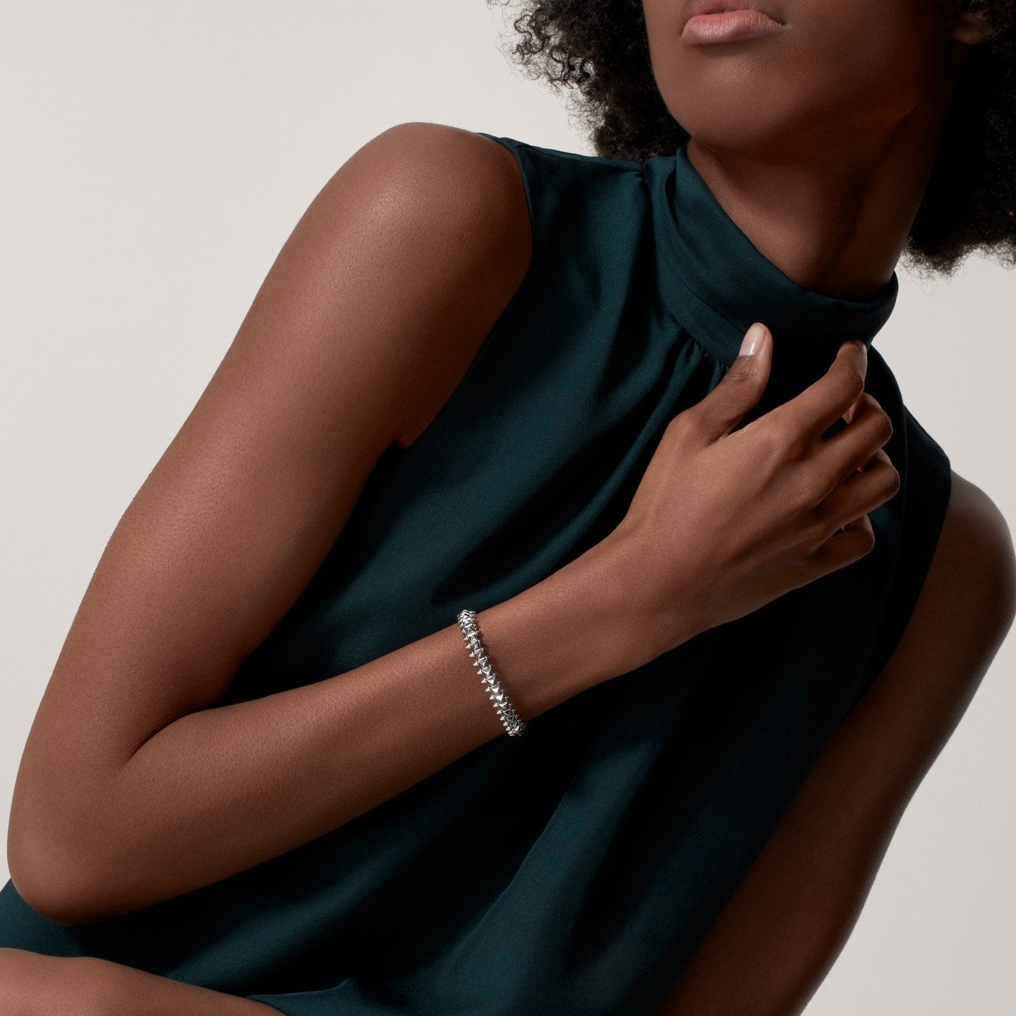 Bracelet Clash de Cartier, moyen modèle