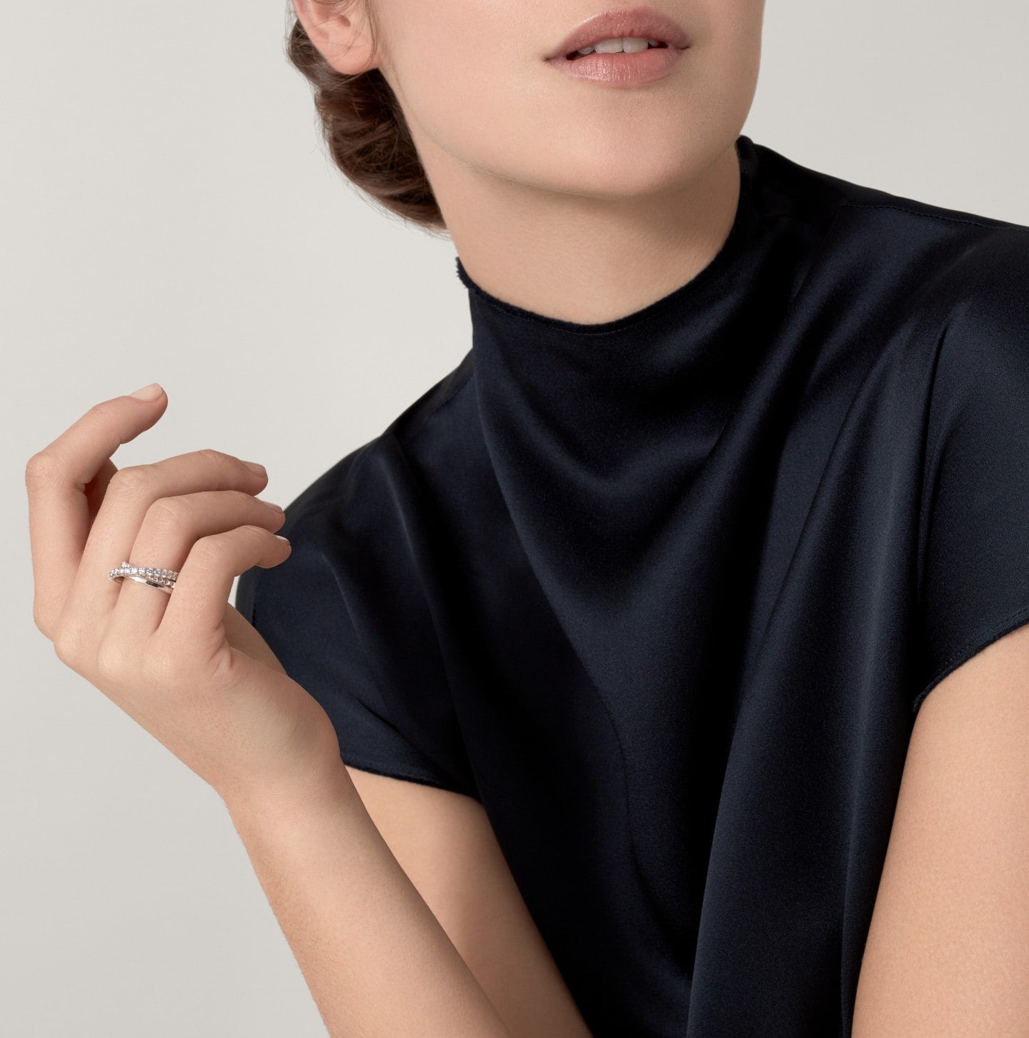 Bague Etincelle de Cartier, semi-pavée