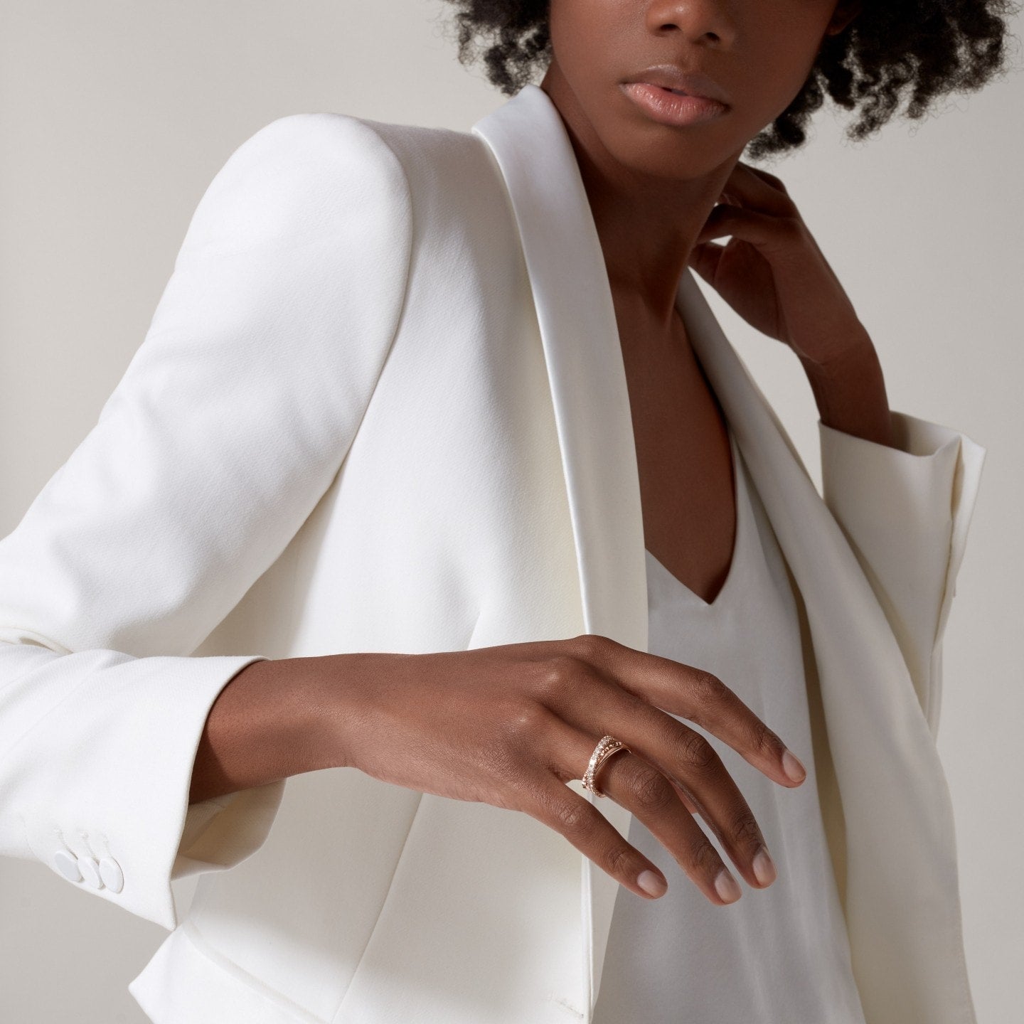 Bague Etincelle de Cartier, semi-pavée