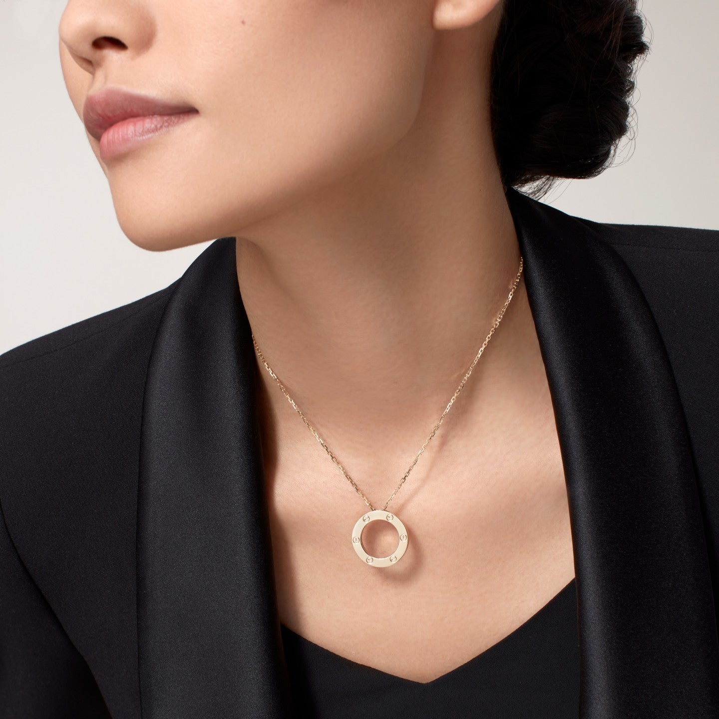 Pendentif LOVE rond