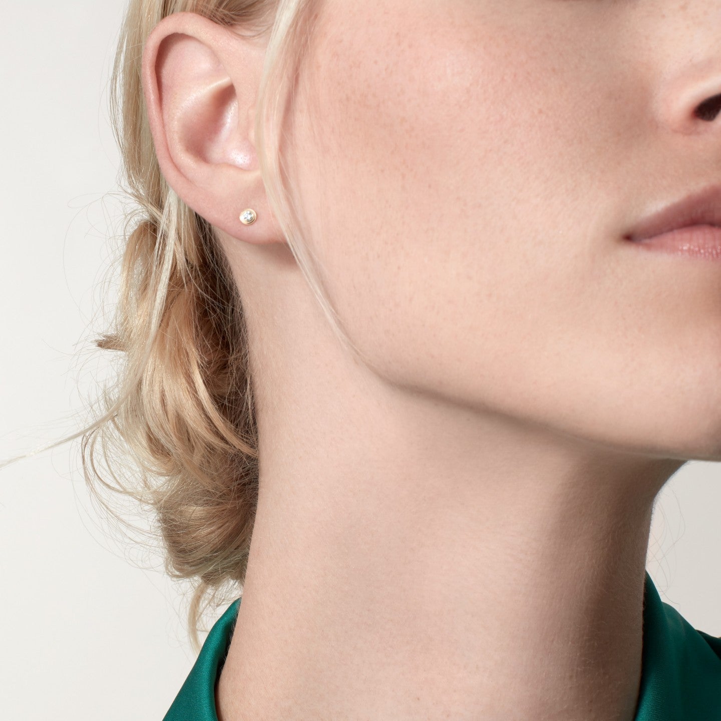 Puces d'oreilles Cartier d'Amour, 2 diamants taille brillant, mini modèle