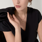 Pendentif LOVE rond, pavé