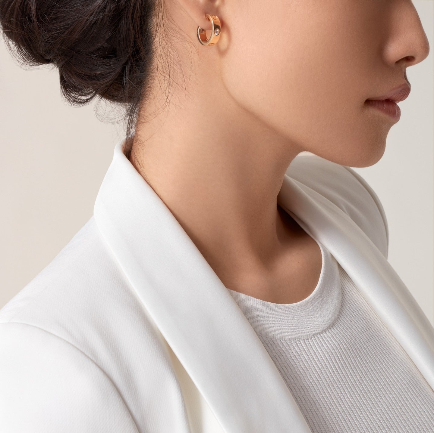 Créoles LOVE, modèle classique, 2 diamants