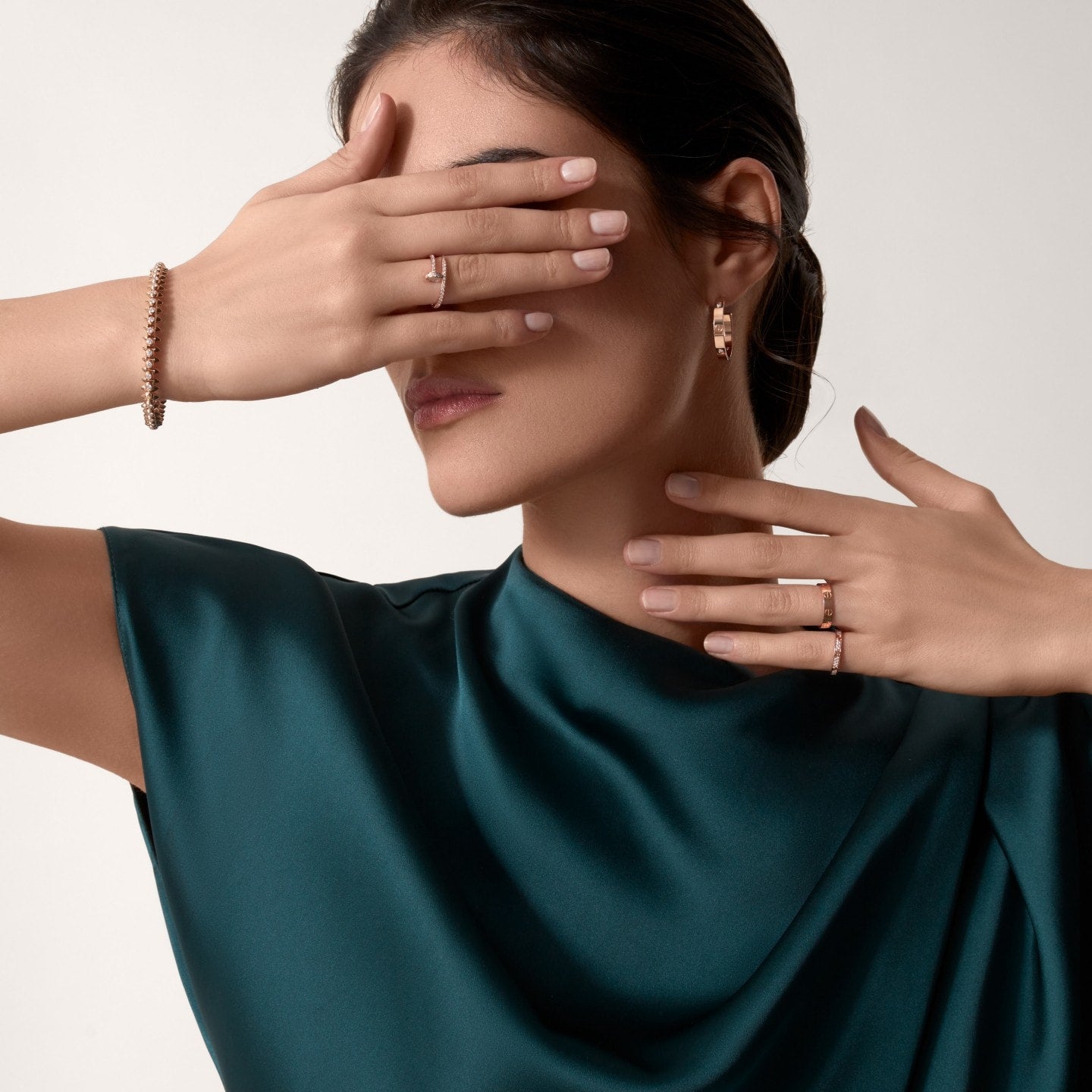 Bague LOVE, mini modèle, pavée