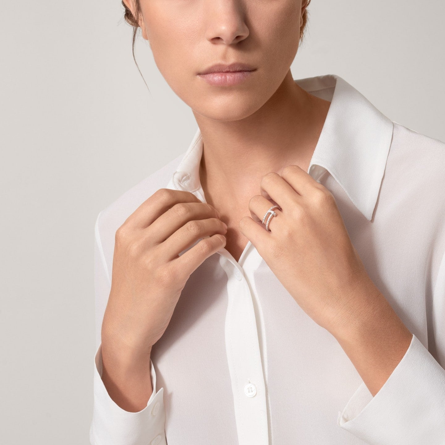 Bague Juste un Clou, petit modèle, semi-pavée