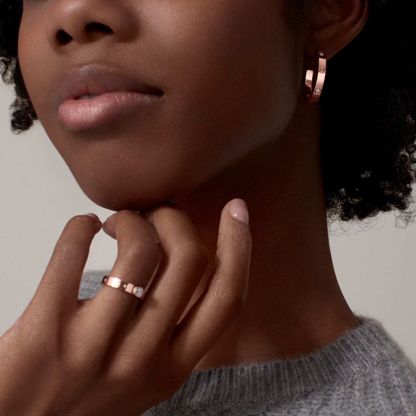 Créoles LOVE, moyen modèle, 6 diamants