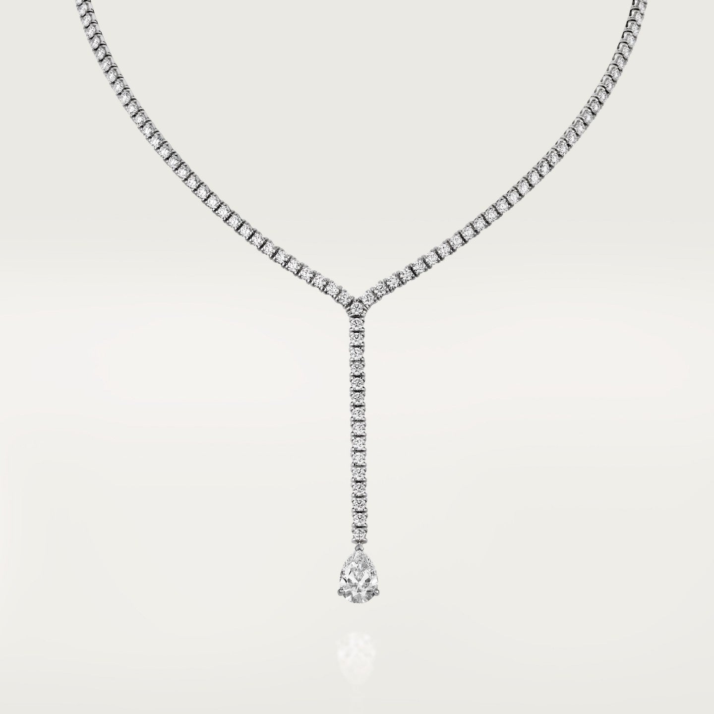 Sautoir, diamant taille poire, pavé