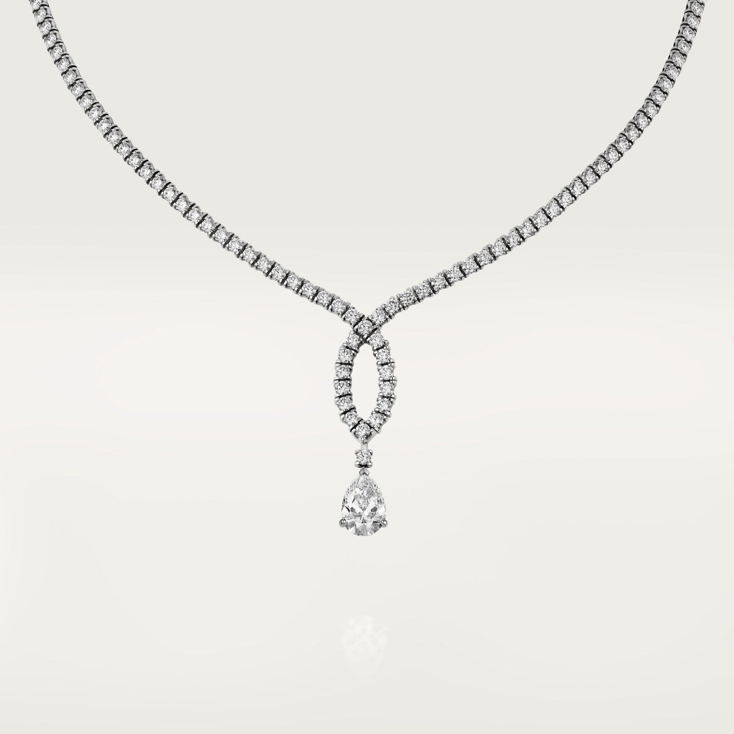 Sautoir, diamant taille poire, pavé