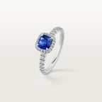 Solitaire Cartier Destinée, saphir taille coussin, pavé