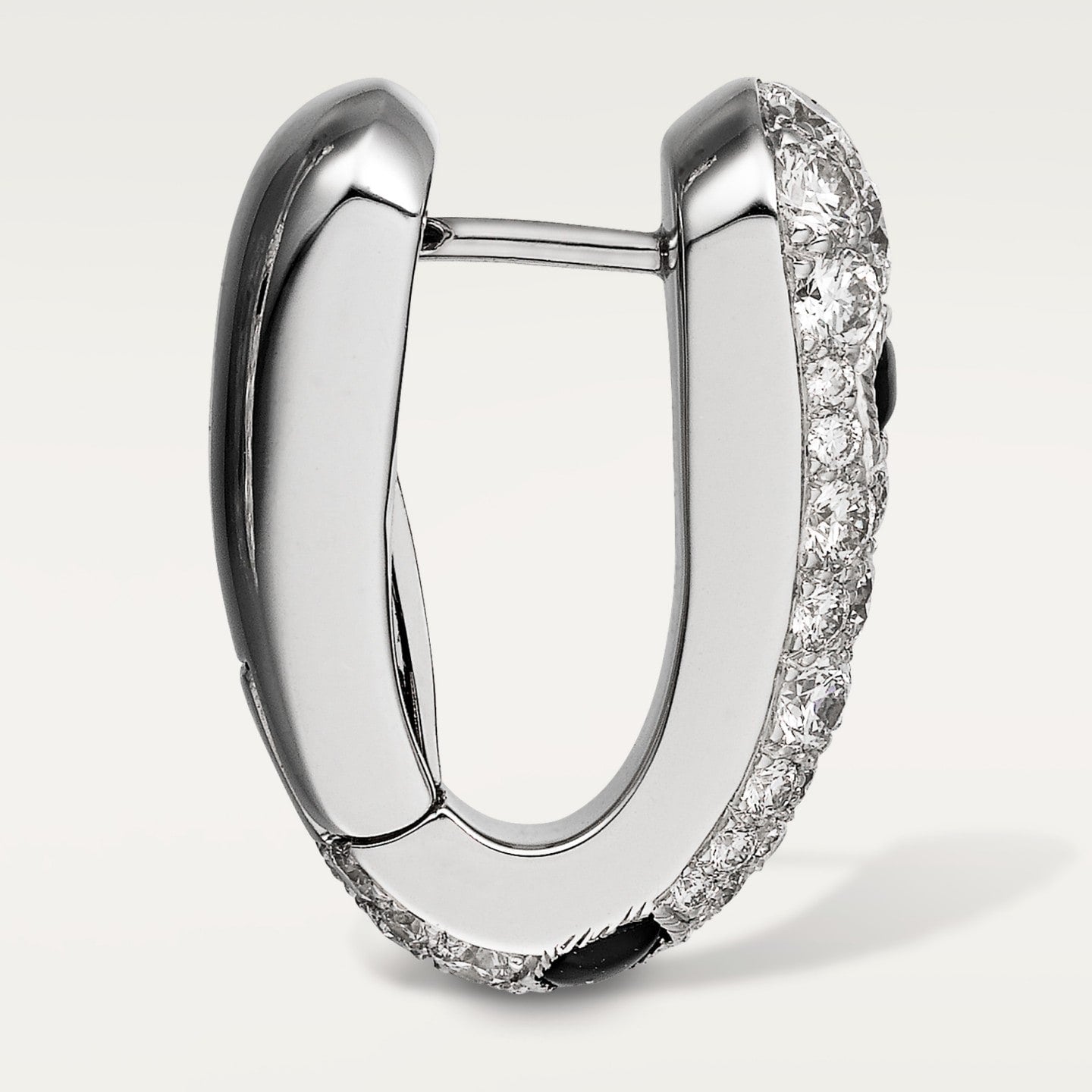 Boucles d'oreilles Panthère de Cartier, pavées