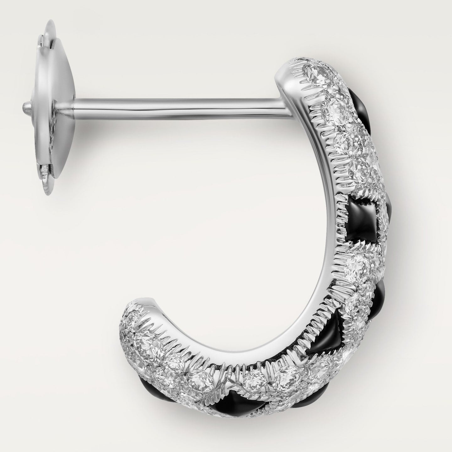 Boucles d'oreilles Panthère de Cartier, pavées