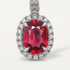 Boucles d'oreilles dormeuses Cartier Destinée, 2 rubis taille ovale, pavées