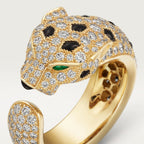 Bague Panthère de Cartier, moyen modèle, semi-pavée