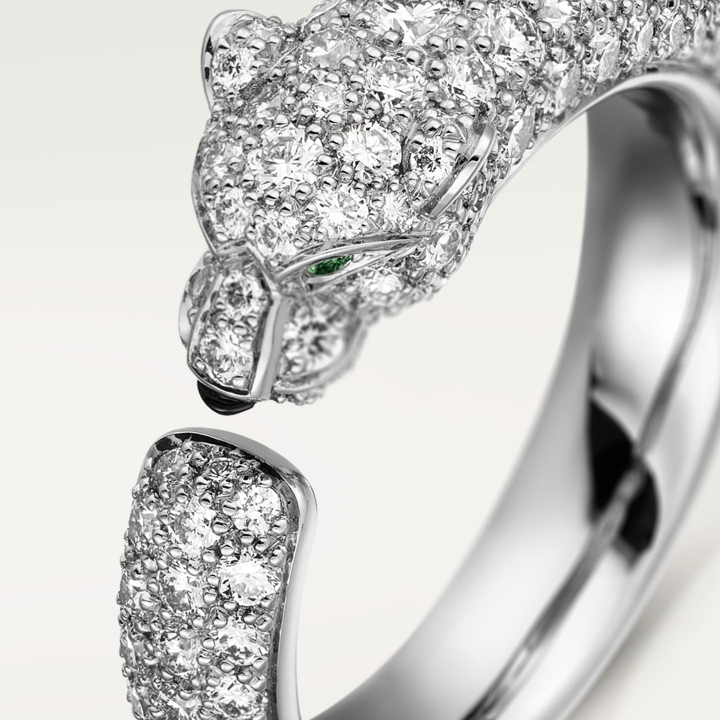 Bague Panthère de Cartier, petit modèle, pavée
