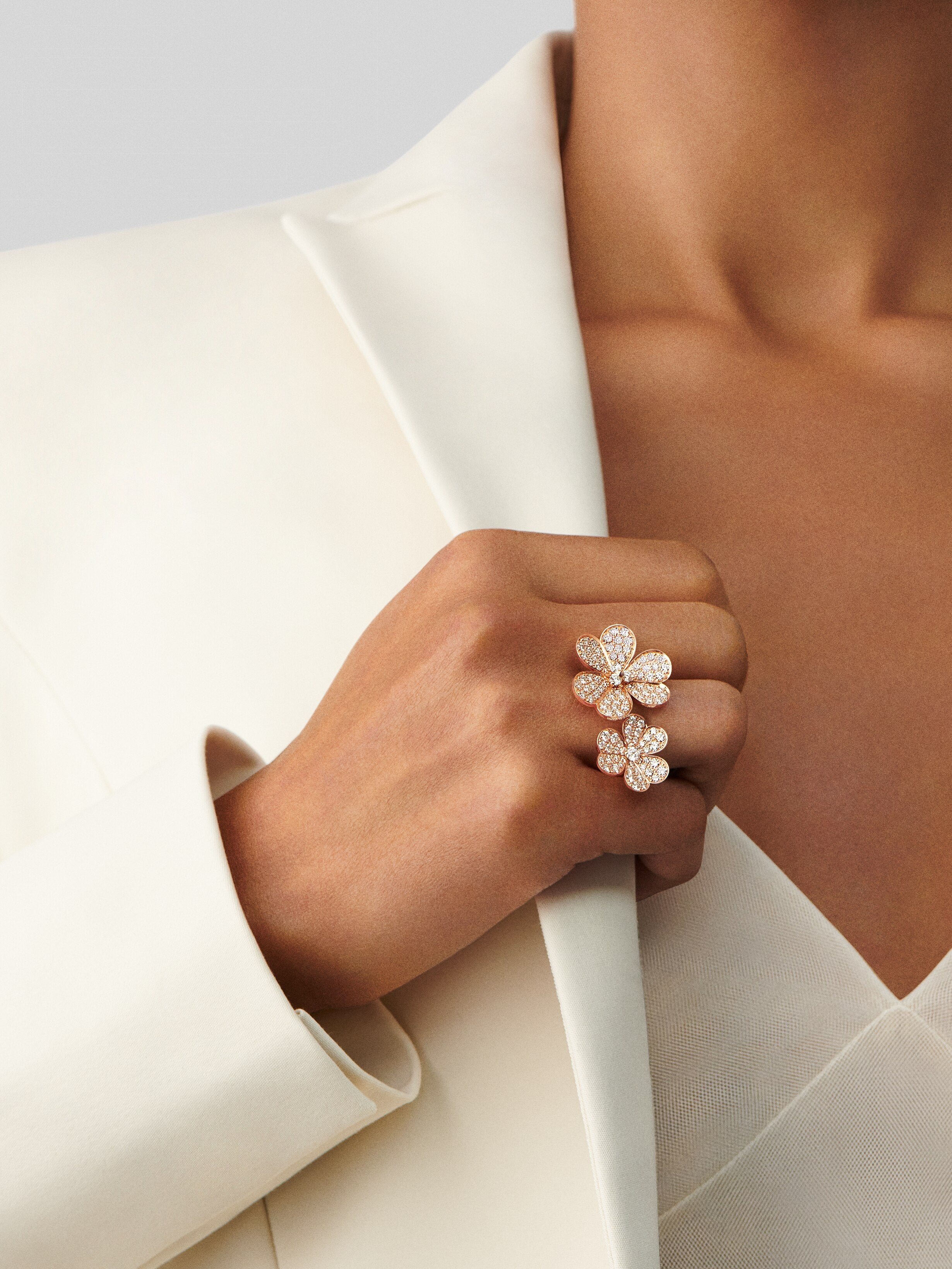 Bague Entre les Doigts Frivole