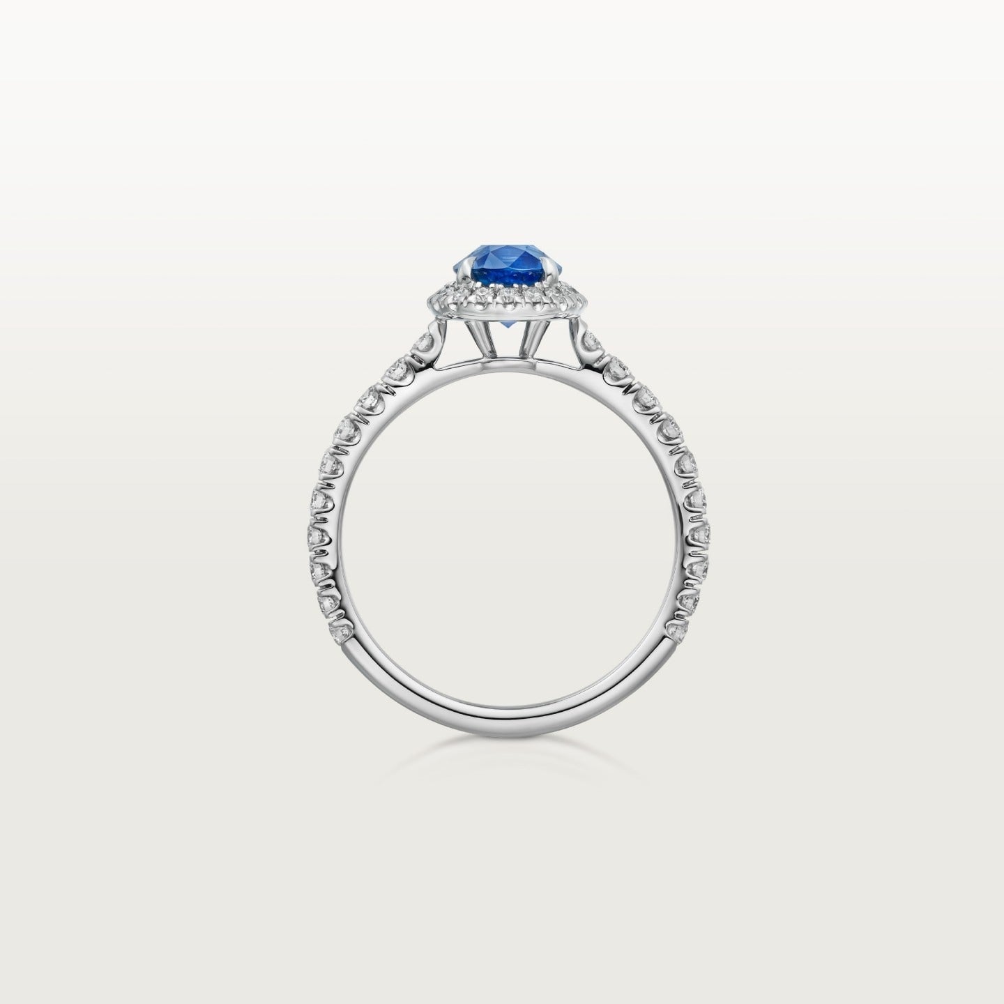 Solitaire Cartier Destinée, saphir taille ovale, pavé