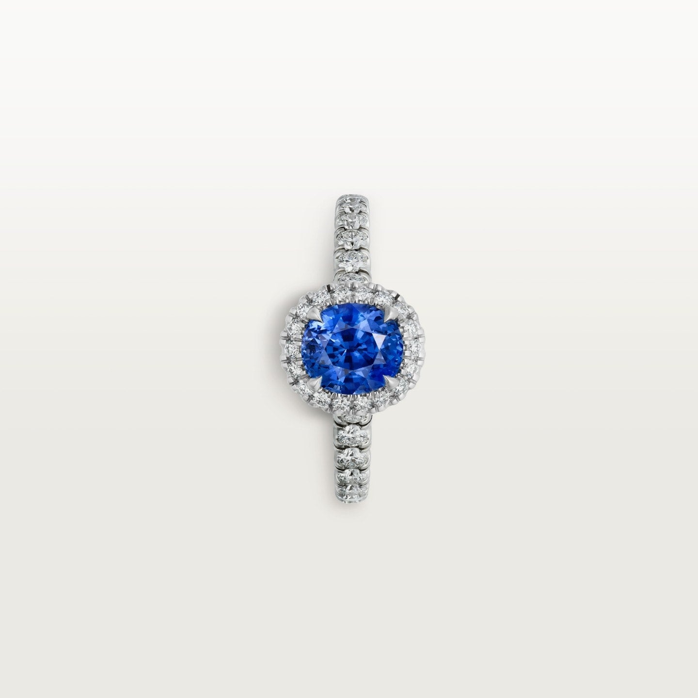 Solitaire Cartier Destinée, saphir taille ovale, pavé