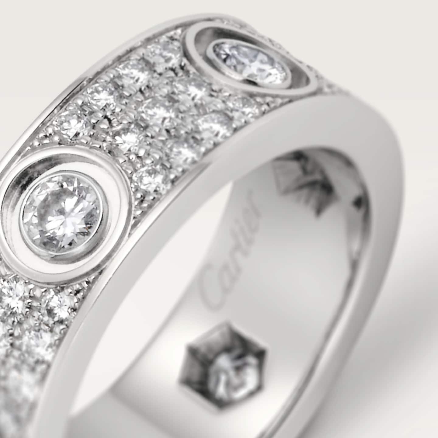 Bague LOVE, modèle classique, pavée, 6 diamants