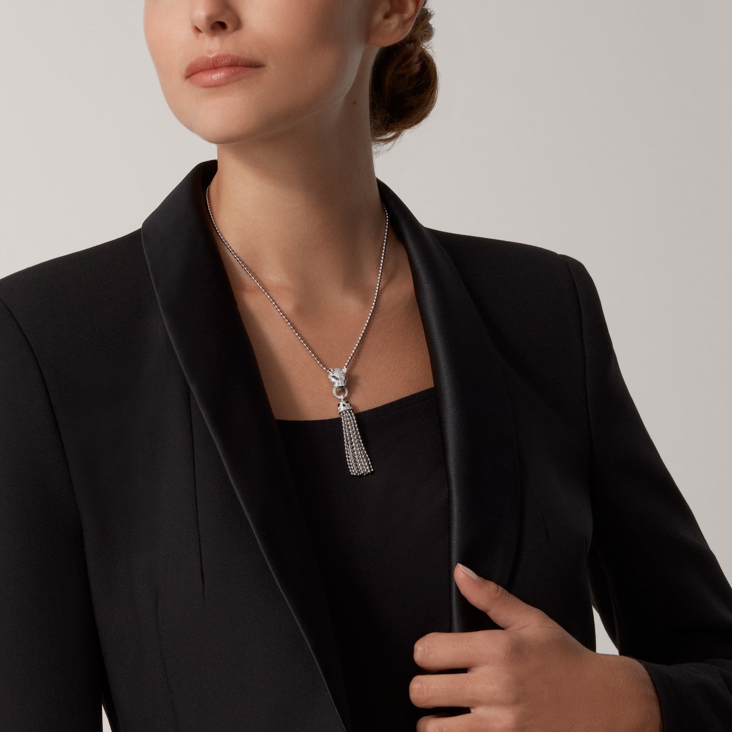 Collier Panthère de Cartier, semi-pavé