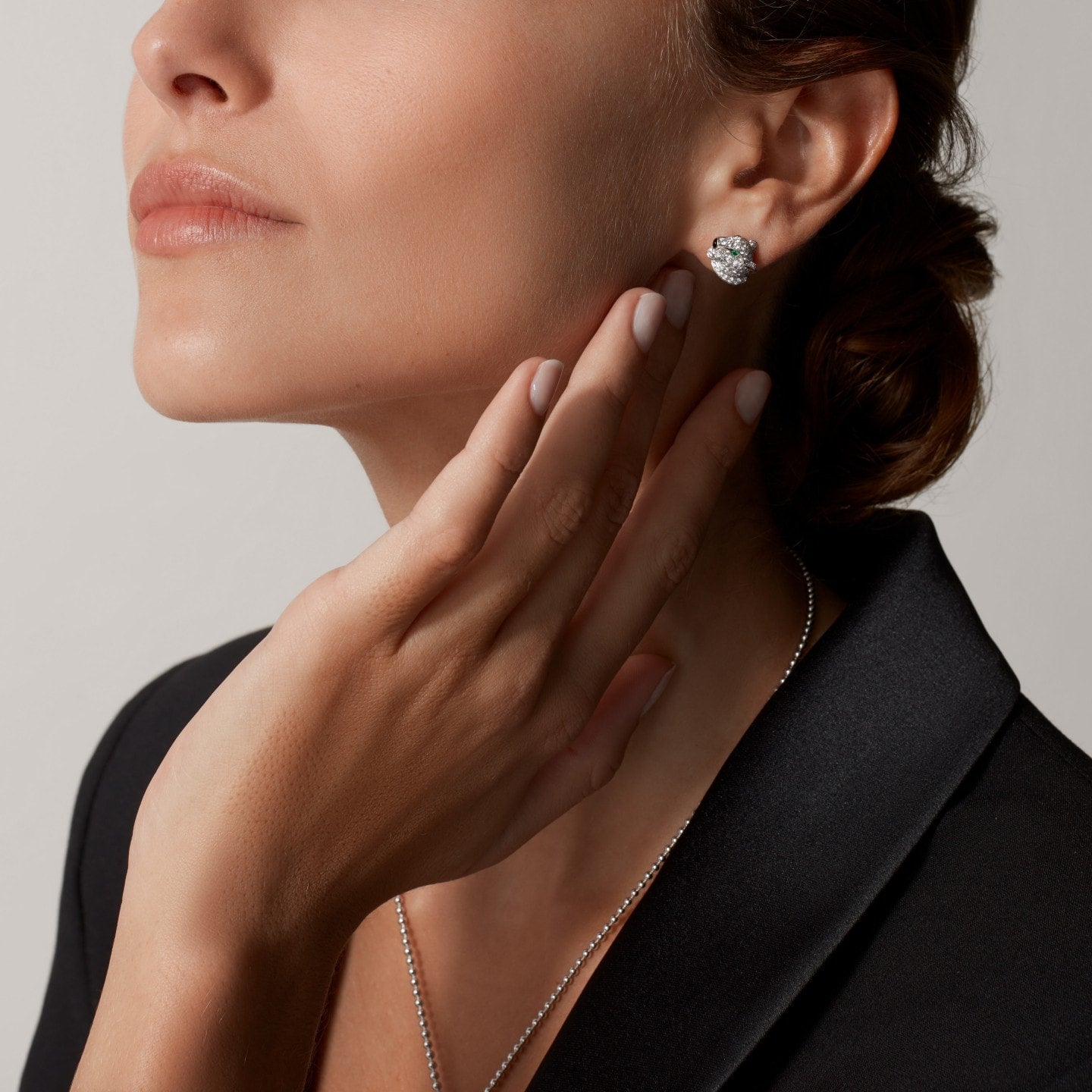 Puces d'oreilles Panthère de Cartier, pavées