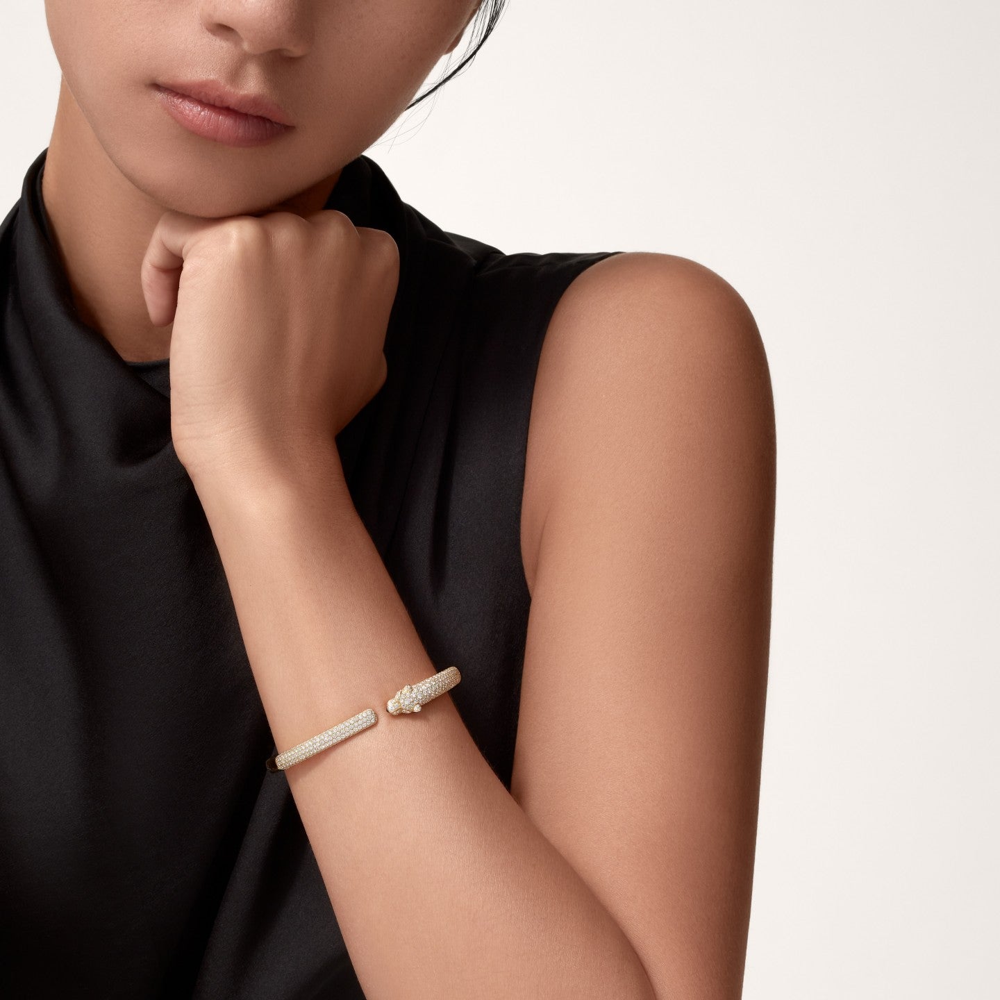 Bracelet Panthère de Cartier, petit modèle, semi-pavé