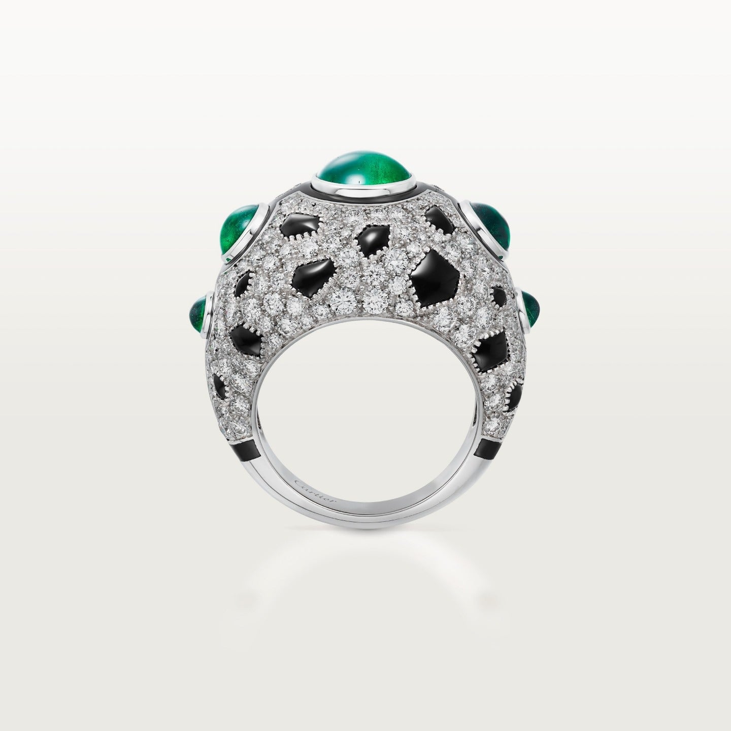 Bague Panthère de Cartier, émeraude, pavée