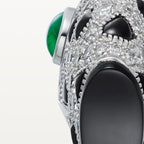 Bague Panthère de Cartier, émeraude, pavée