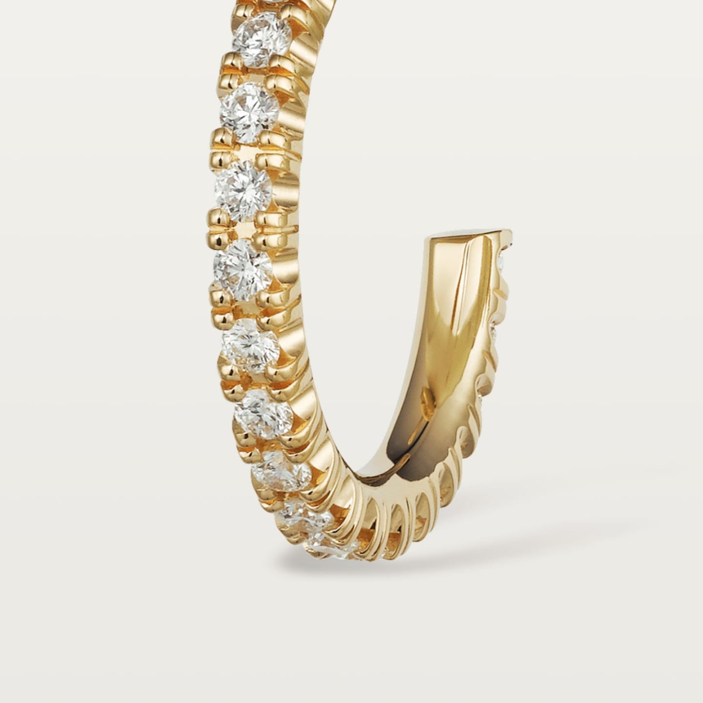 Créoles Etincelle de Cartier, petit modèle, pavées