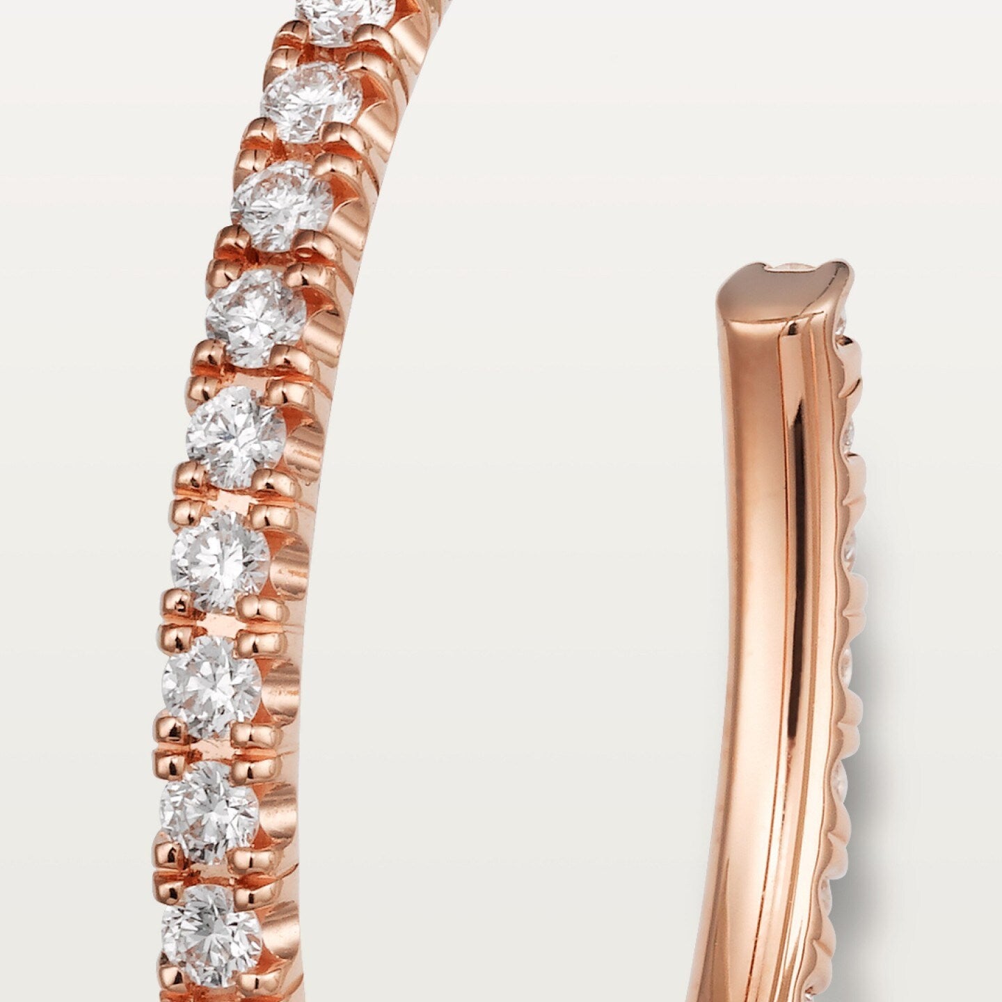 Créoles Etincelle de Cartier, moyen modèle, pavées