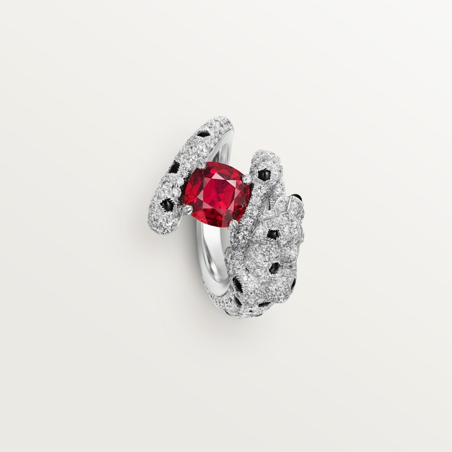 Bague Panthère de Cartier, rubis taille coussin, pavée