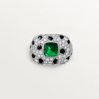 Bague Panthère de Cartier, émeraude taille pain de sucre, petit modèle, pavée