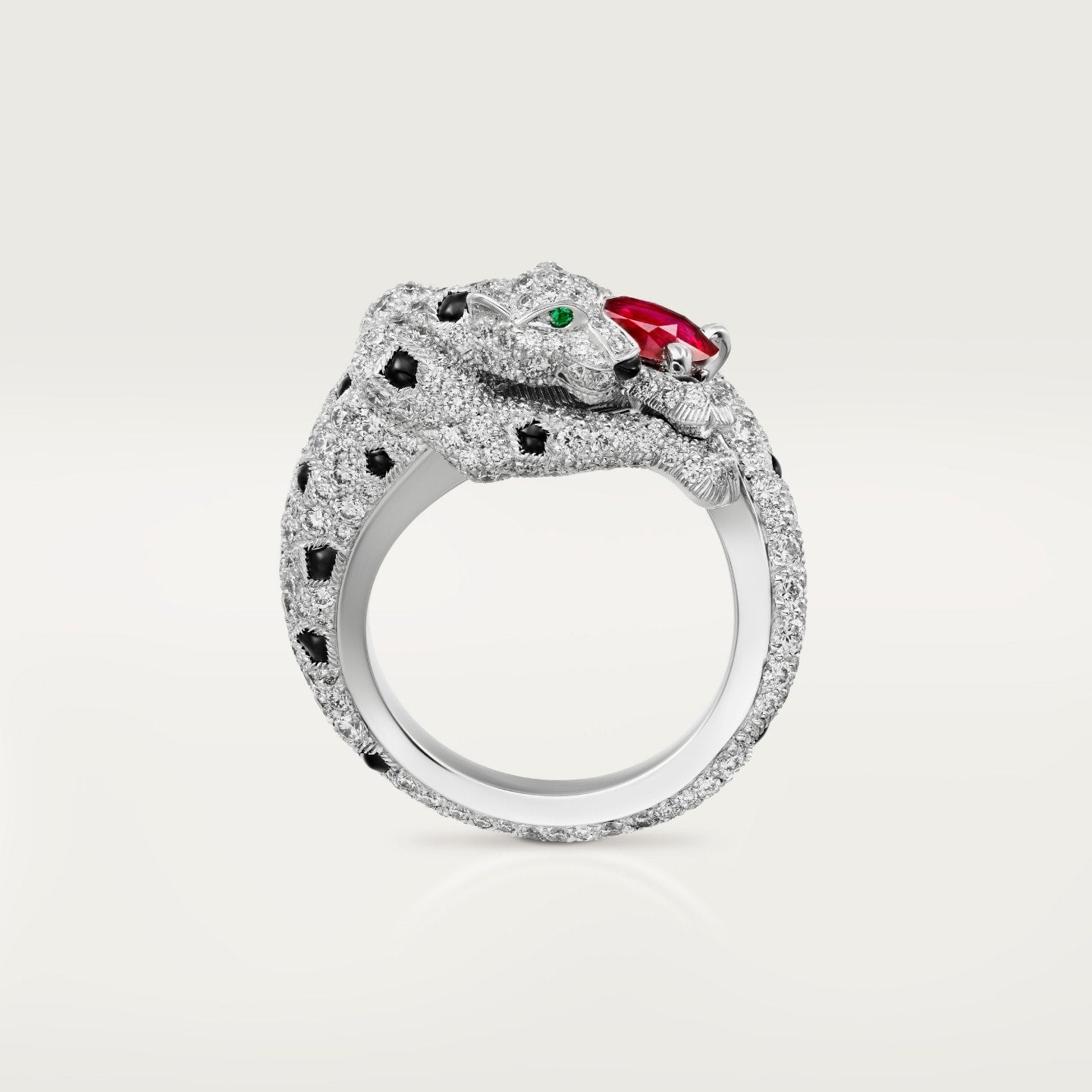 Bague Panthère de Cartier, rubis taille coussin, pavée