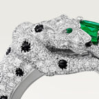 Bague Panthère de Cartier, émeraude taille coussin, pavée