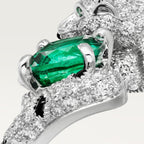Bague Panthère de Cartier, émeraude taille coussin, pavée