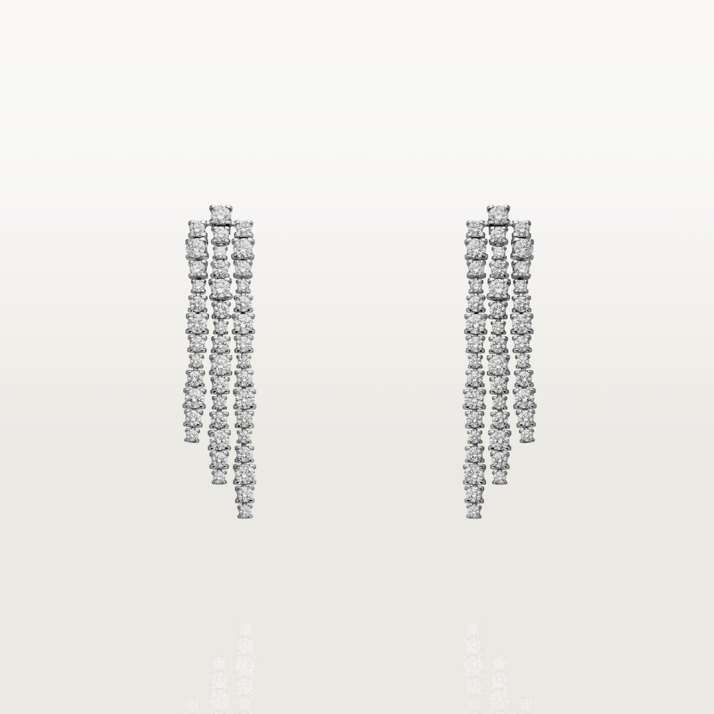 Boucles d'oreilles Lignes Essentielles, diamants taille brillant
