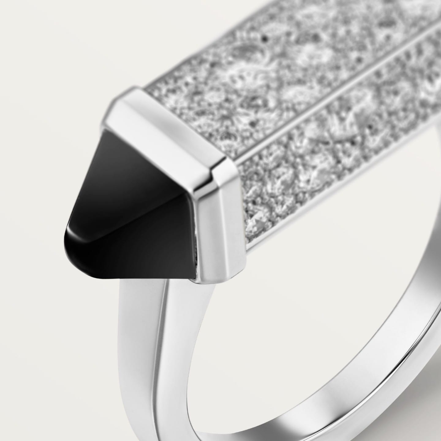 Bague Les Berlingots de Cartier, semi-pavée