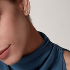 Puces d'oreilles C de Cartier, 2 diamants taille brillant