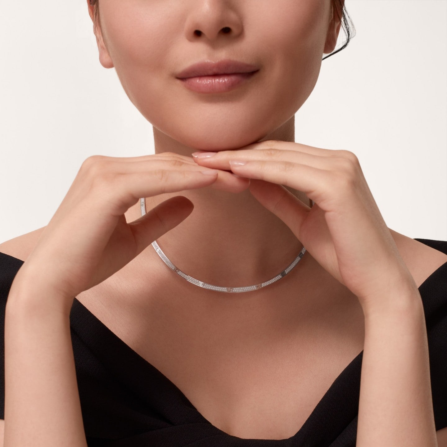 Collier torque LOVE, pavé