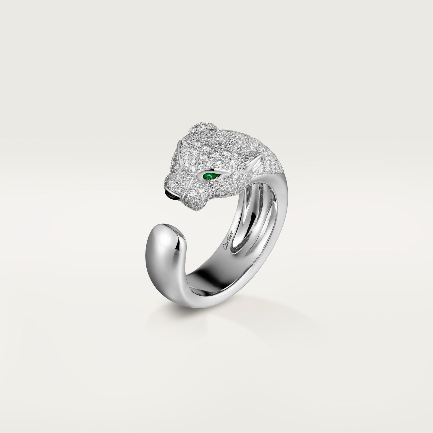 Bague Panthère de Cartier, moyen modèle, semi-pavée