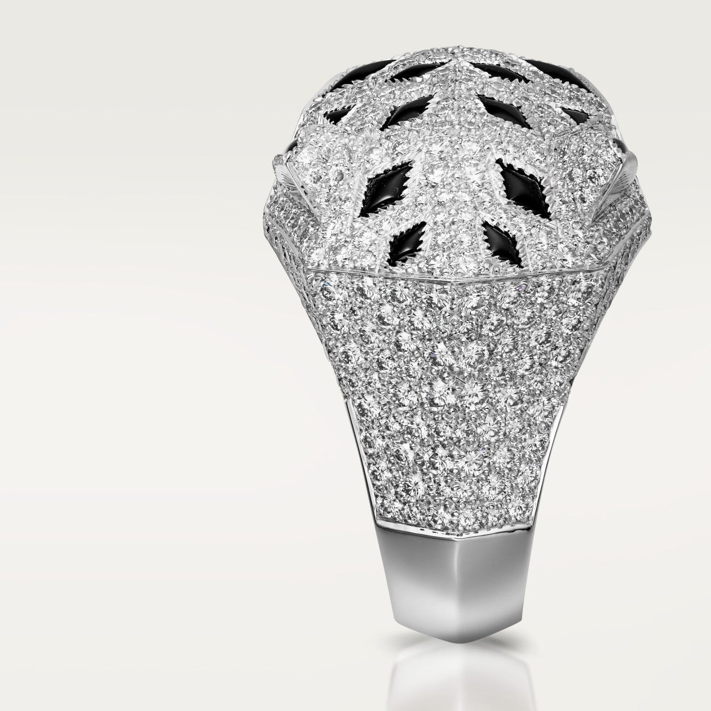 Bague Panthère de Cartier, pavée
