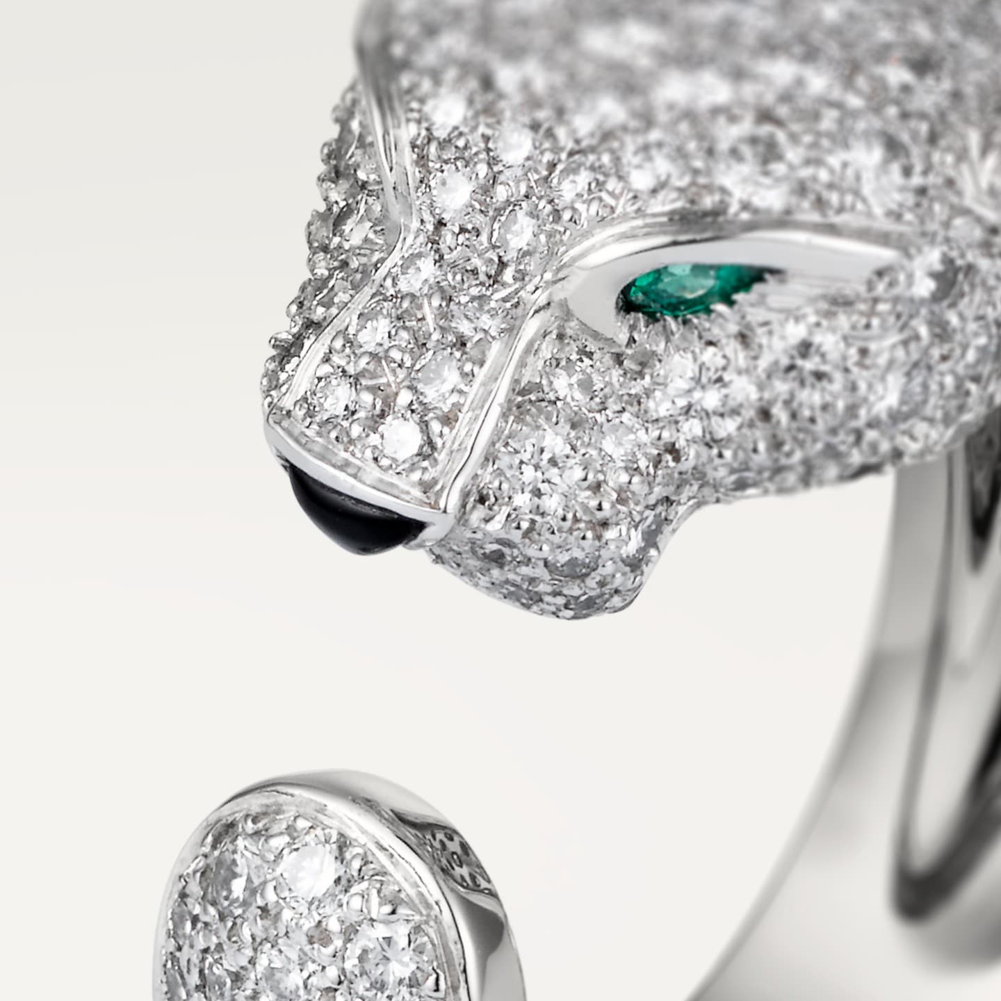 Bague Panthère de Cartier, moyen modèle, pavée