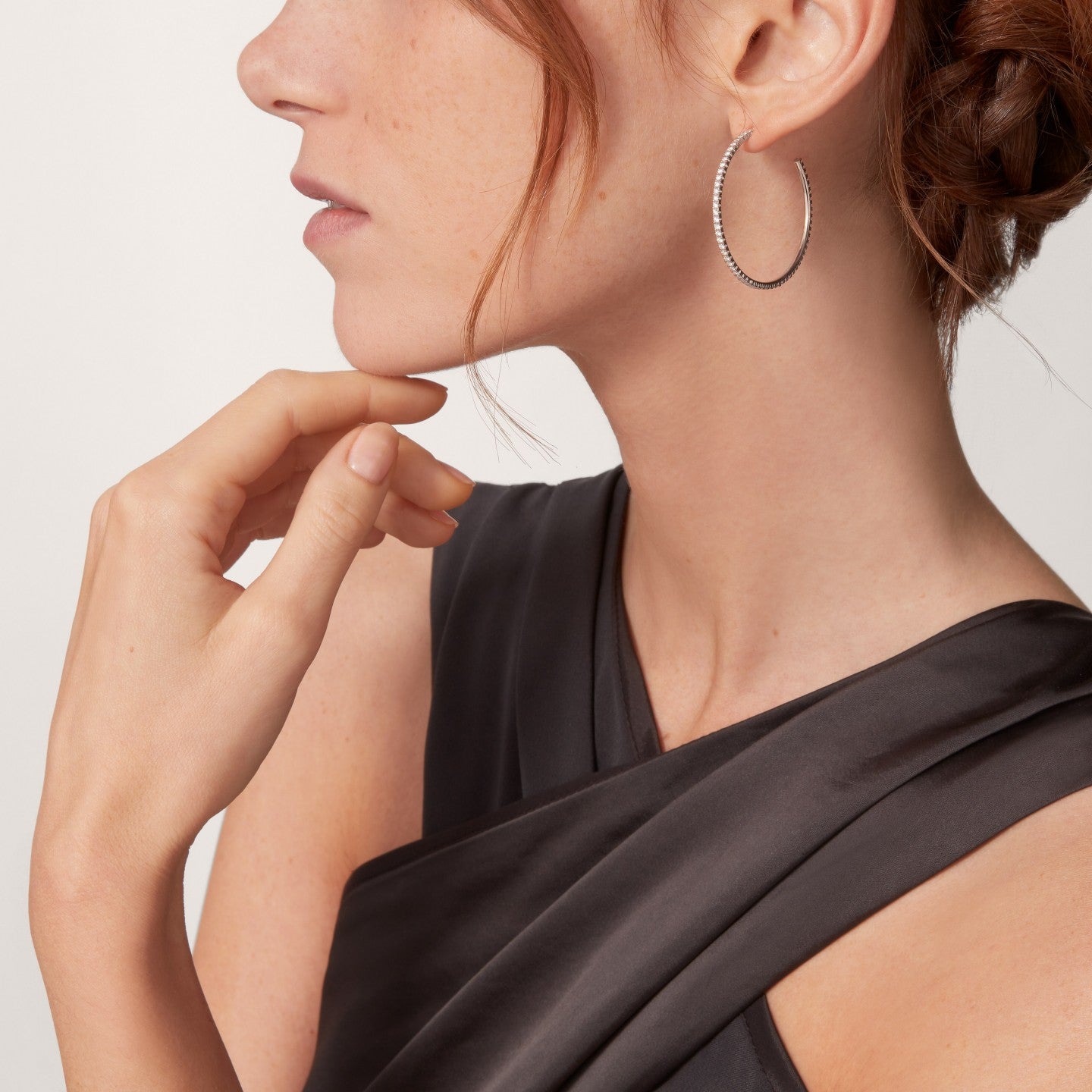 Créoles Etincelle de Cartier, grand modèle, pavées