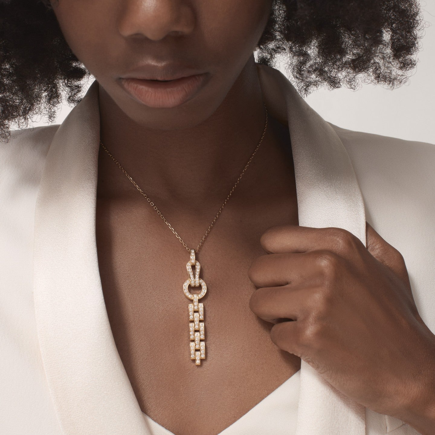 Pendentif Agrafe, pavé