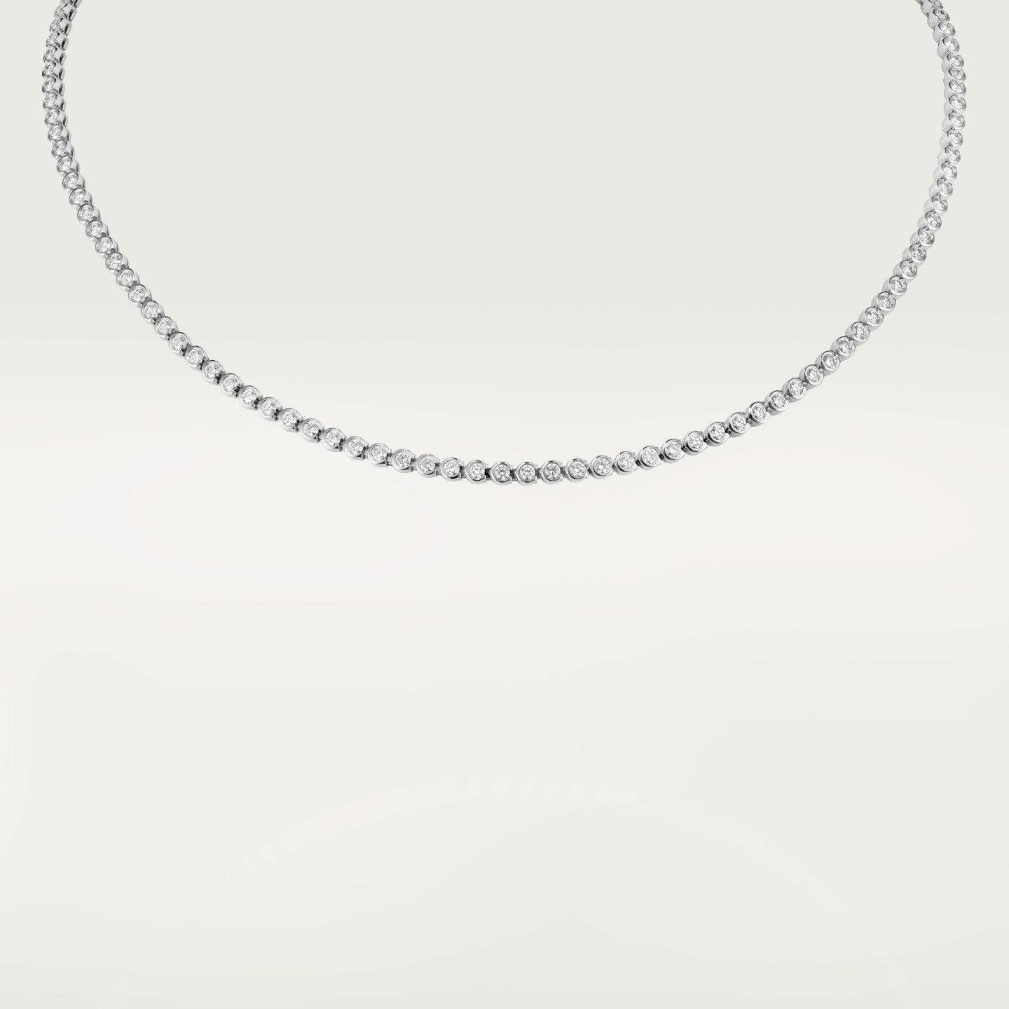 Collier Lignes Essentielles C de Cartier, diamants taille brillant