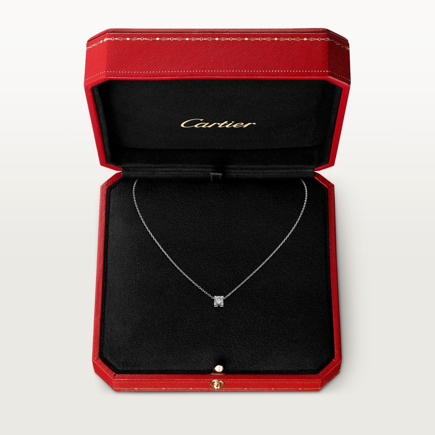Pendentif C de Cartier, diamant taille brillant